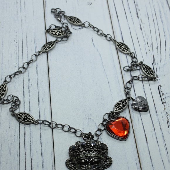 Funky, maximalist necklace in gunmetal grey chain three pendants. - Picture 3 of 4